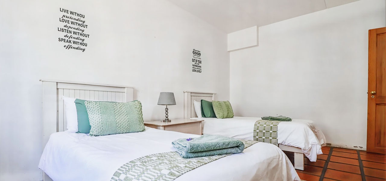 A'la Mossel 1, paternoster self-catering accommodation, 2 Bedrooms, book self catering accommodation, western cape, west coast accommodation, paternoster accommodation