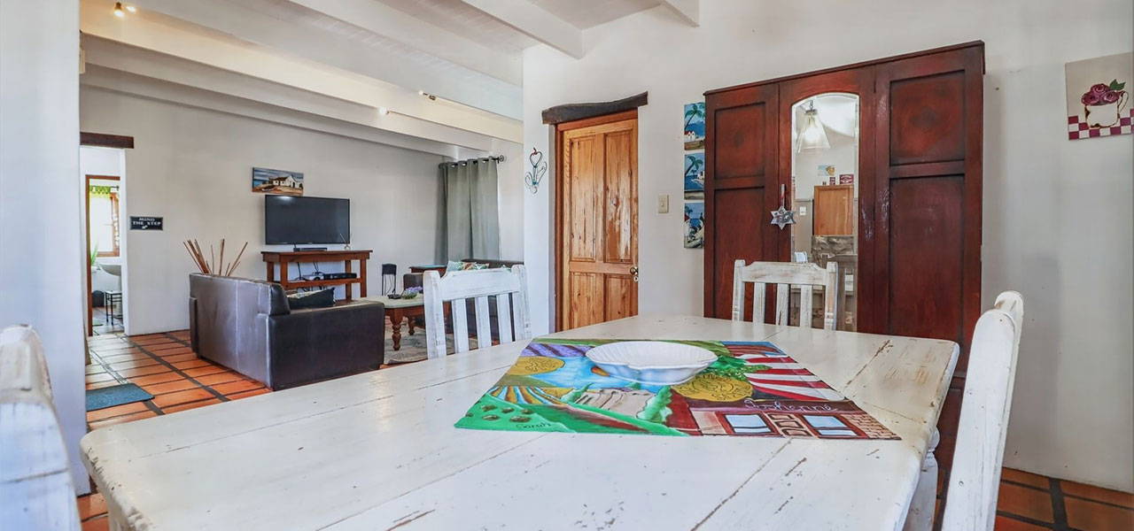 A'la Mossel 1, paternoster self-catering accommodation, 2 Bedrooms, book self catering accommodation, western cape, west coast accommodation, paternoster accommodation