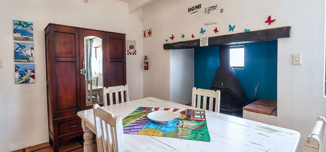 A'la Mossel 1, paternoster self-catering accommodation, 2 Bedrooms, book self catering accommodation, western cape, west coast accommodation, paternoster accommodation