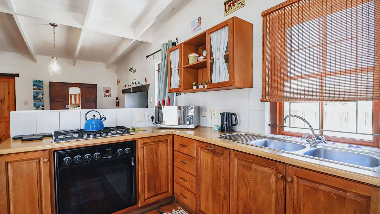 A'la Mossel 1, paternoster self-catering accommodation, 2 Bedrooms, book self catering accommodation, western cape, west coast accommodation, paternoster accommodation