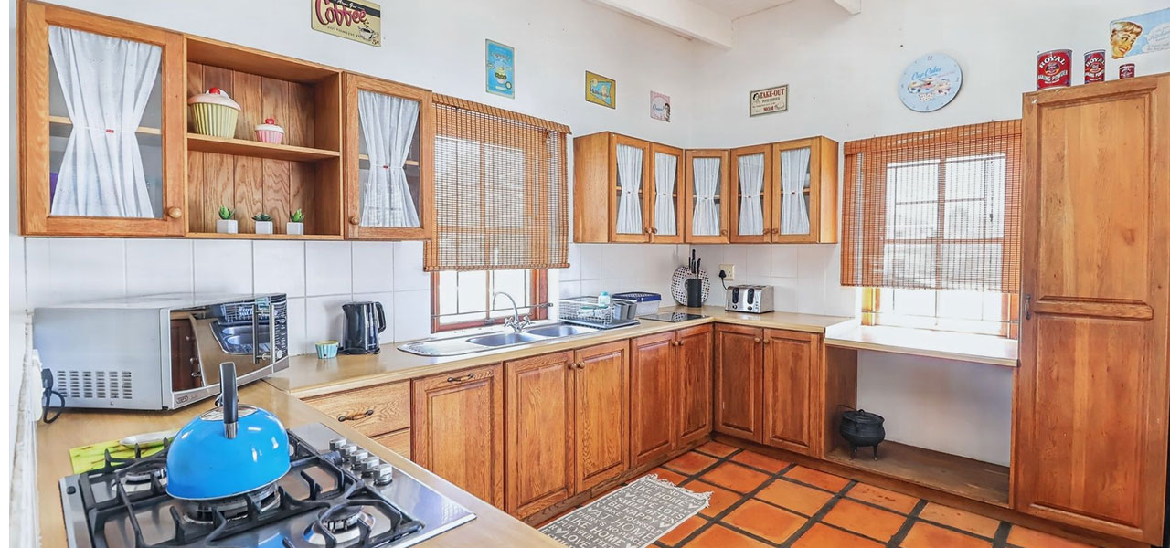 A'la Mossel 1, paternoster self-catering accommodation, 2 Bedrooms, book self catering accommodation, western cape, west coast accommodation, paternoster accommodation