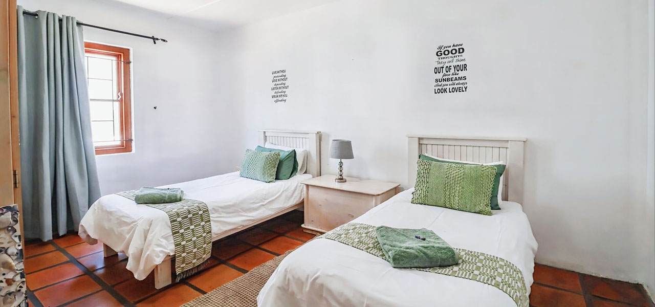 A'la Mossel 1, paternoster self-catering accommodation, 2 Bedrooms, book self catering accommodation, western cape, west coast accommodation, paternoster accommodation