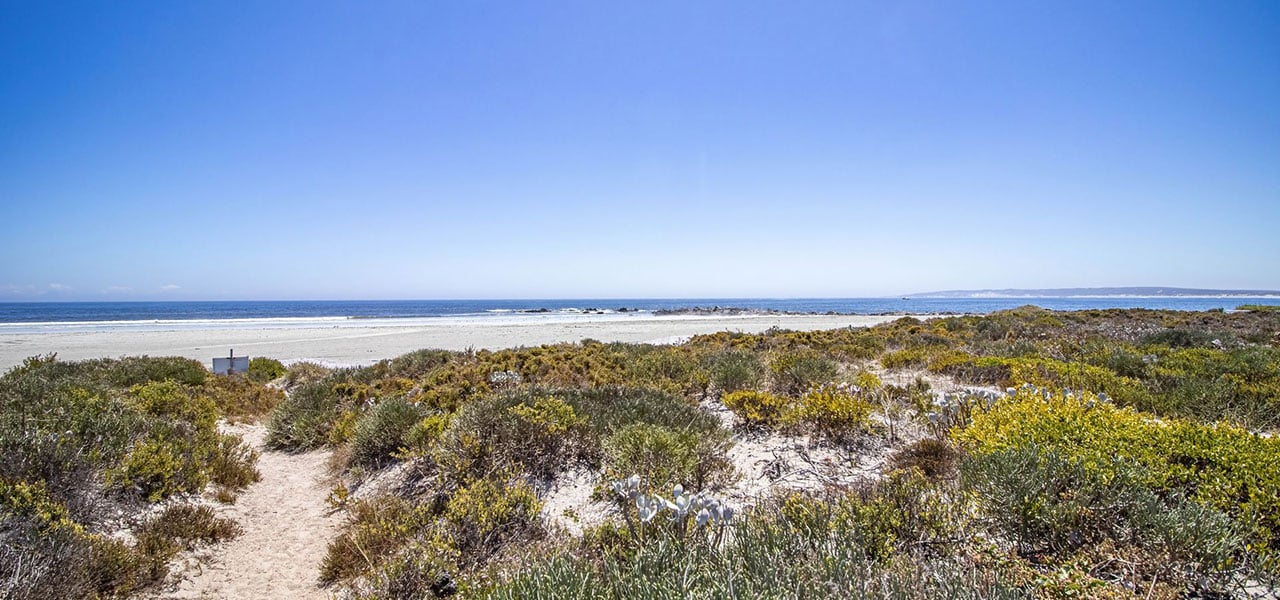 Astrandt 2, paternoster self-catering accommodation, book self catering accommodation, western cape, west coast accommodation, paternoster accommodation