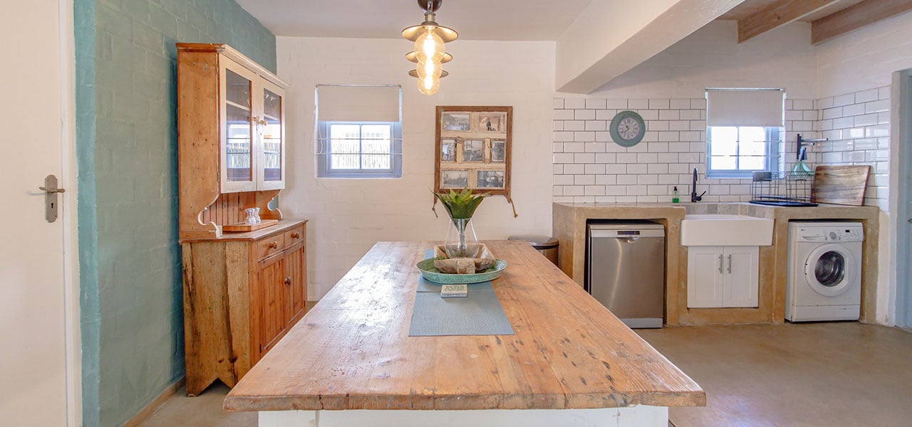 Die Veldmuis, paternoster self-catering accommodation, 3 Bedrooms, book self catering accommodation, western cape, west coast accommodation, paternoster accommodation