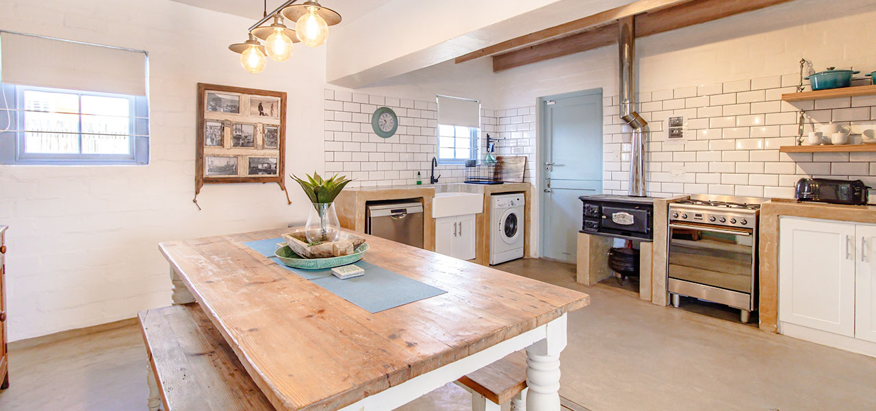 Die Veldmuis, paternoster self-catering accommodation, 3 Bedrooms, book self catering accommodation, western cape, west coast accommodation, paternoster accommodation