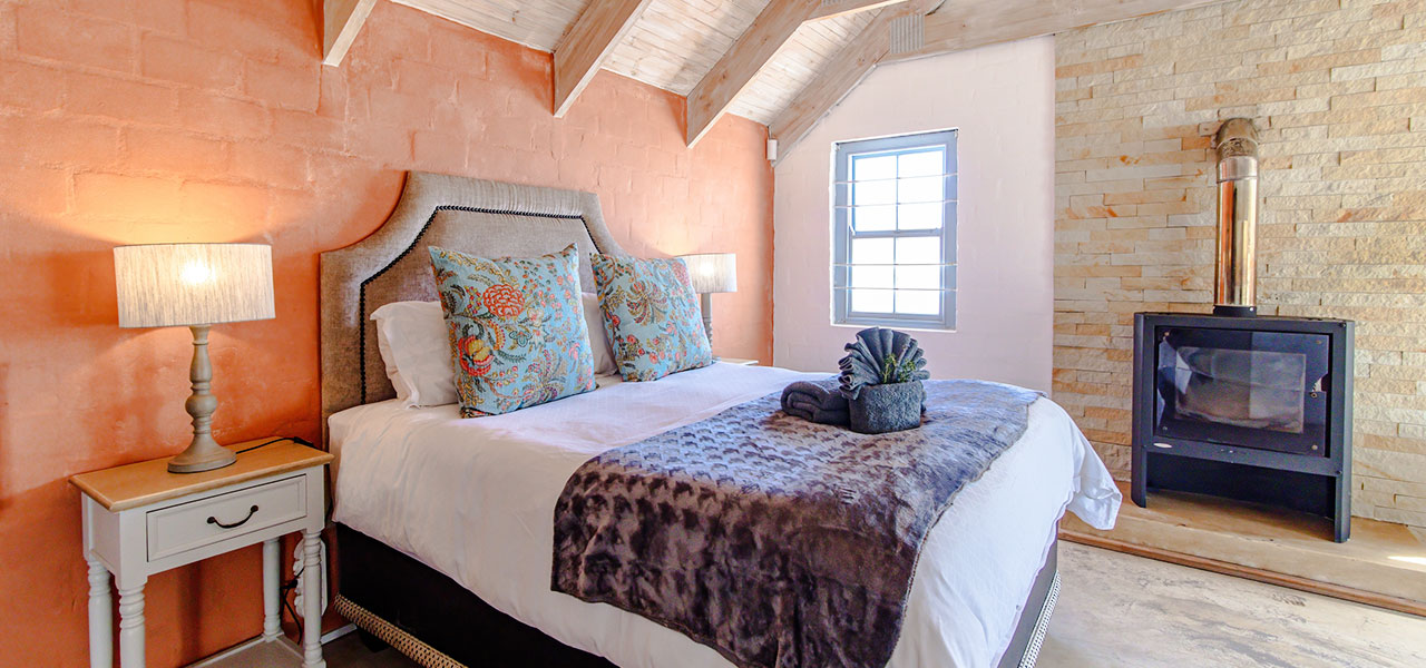 Die Veldmuis, paternoster self-catering accommodation, 3 Bedrooms, book self catering accommodation, western cape, west coast accommodation, paternoster accommodation