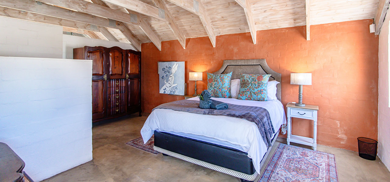 Die Veldmuis, paternoster self-catering accommodation, 3 Bedrooms, book self catering accommodation, western cape, west coast accommodation, paternoster accommodation