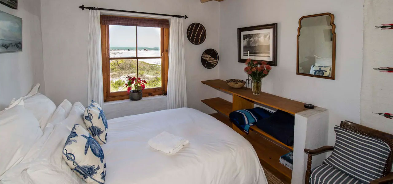 Seabird Point, paternoster self-catering accommodation, 4 Bedrooms, book self catering accommodation, western cape, west coast accommodation, paternoster accommodation