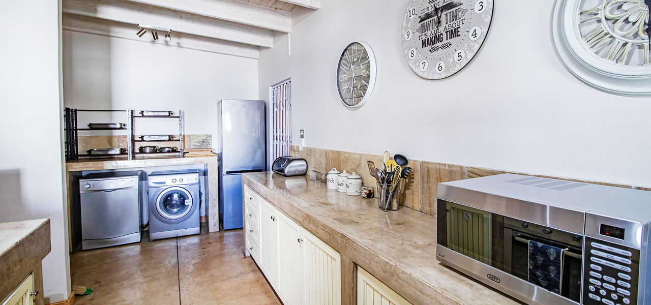 Soul Searcher, paternoster self-catering accommodation, 3 Bedrooms, book self catering accommodation, western cape, west coast accommodation, paternoster accommodation