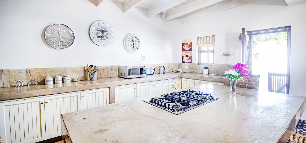 Soul Searcher, paternoster self-catering accommodation, 3 Bedrooms, book self catering accommodation, western cape, west coast accommodation, paternoster accommodation