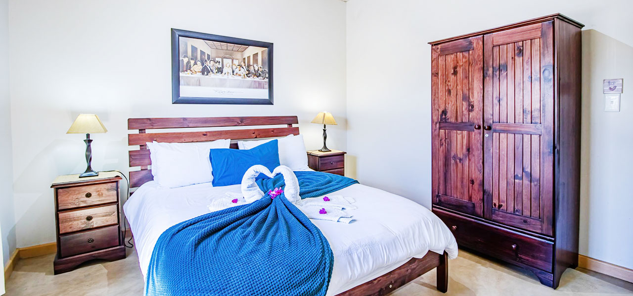 Soul Searcher, paternoster self-catering accommodation, 3 Bedrooms, book self catering accommodation, western cape, west coast accommodation, paternoster accommodation