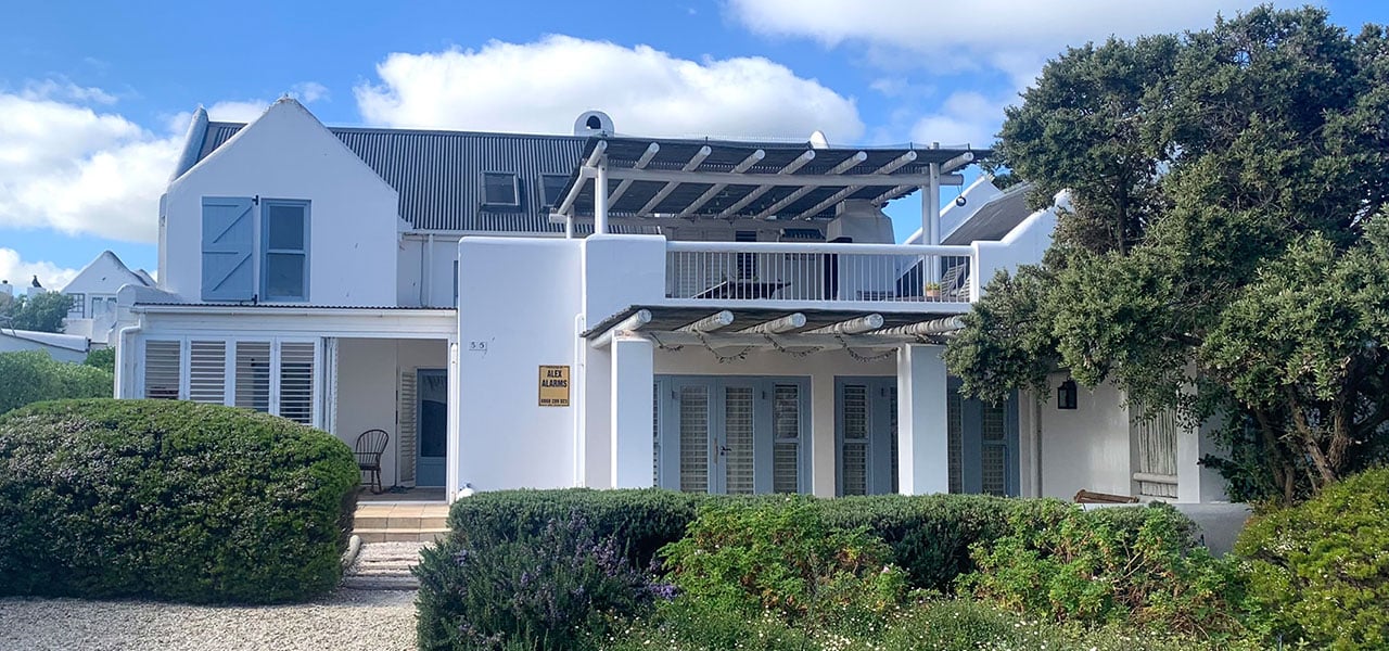 Dunesberry House, paternoster self-catering accommodation, 3 Bedrooms, book self catering accommodation, western cape, west coast accommodation, paternoster accommodation