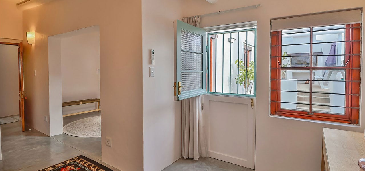 Sandmossel, paternoster self-catering accommodation, 3 Bedrooms, book self catering accommodation, western cape, west coast accommodation, paternoster accommodation