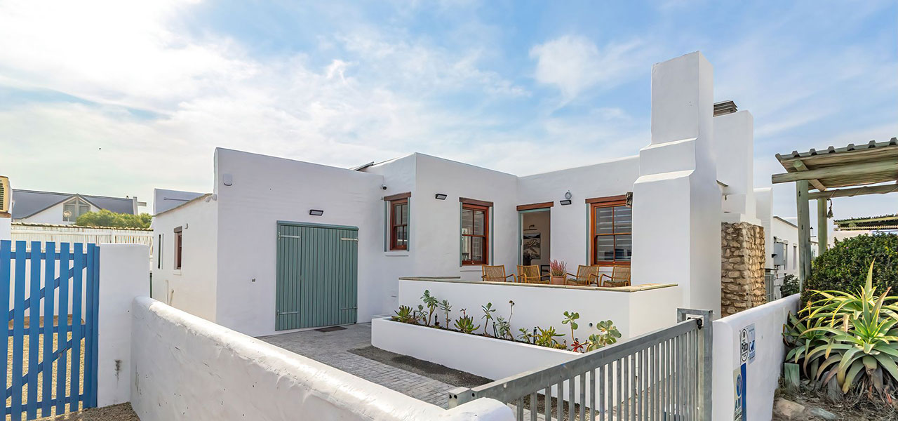 Sandmossel, paternoster self-catering accommodation, 3 Bedrooms, book self catering accommodation, western cape, west coast accommodation, paternoster accommodation
