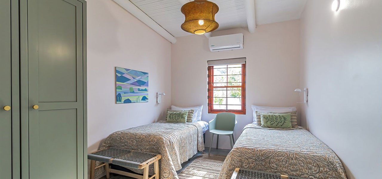 Sandmossel, paternoster self-catering accommodation, 3 Bedrooms, book self catering accommodation, western cape, west coast accommodation, paternoster accommodation
