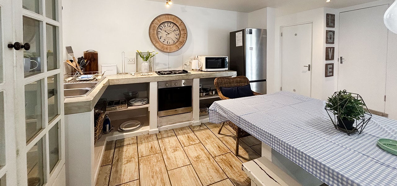 Bakvissie, paternoster self-catering accommodation, 2 Bedrooms, book self catering accommodation, western cape, west coast accommodation, paternoster accommodation