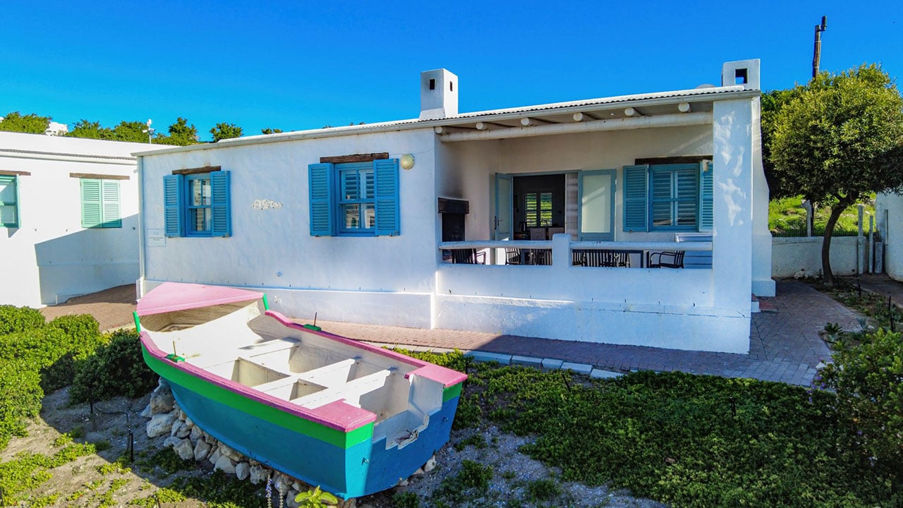 A'star, paternoster self-catering accommodation, 3 Bedrooms, book self catering accommodation, western cape, west coast accommodation, paternoster accommodation