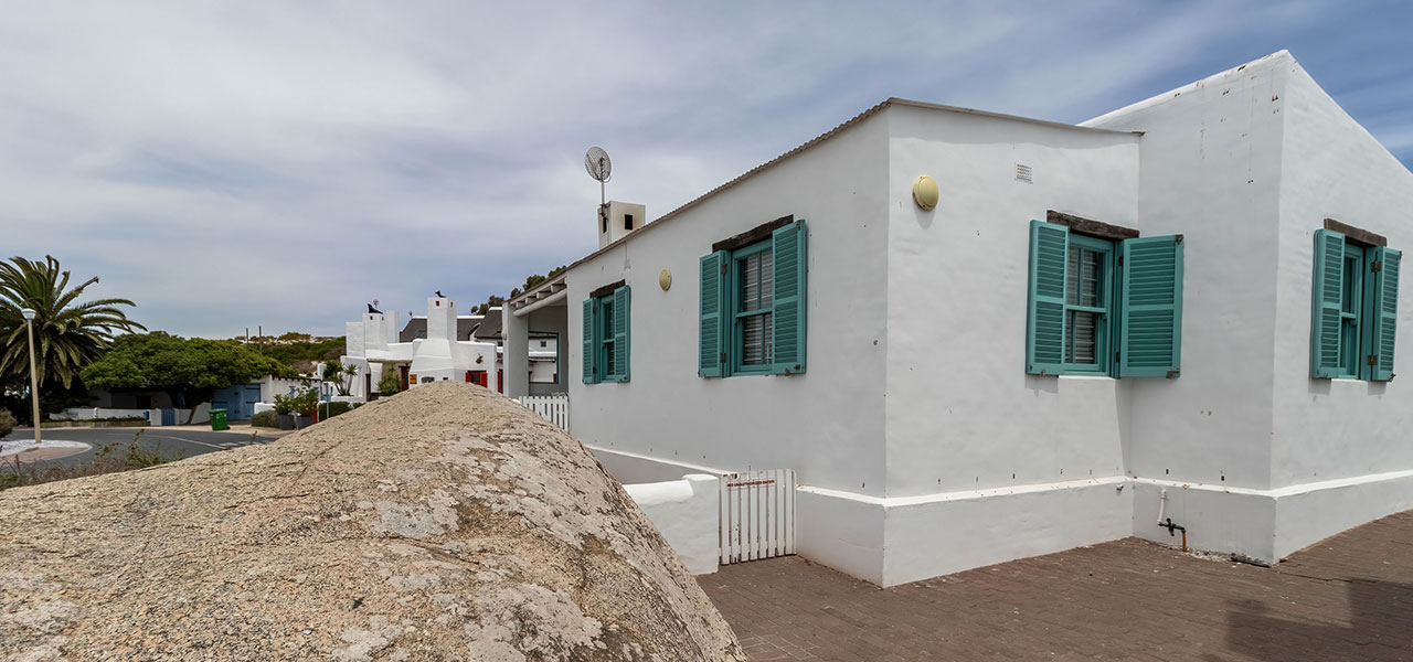 Duintjie, paternoster self-catering accommodation, 3 Bedrooms, book self catering accommodation, western cape, west coast accommodation, paternoster accommodation
