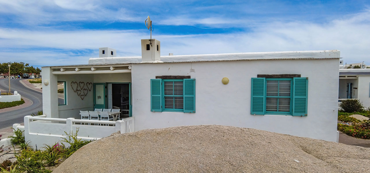 Duintjie, paternoster self-catering accommodation, 3 Bedrooms, book self catering accommodation, western cape, west coast accommodation, paternoster accommodation