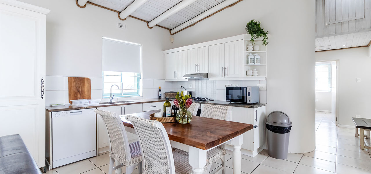 Duintjie, paternoster self-catering accommodation, 3 Bedrooms, book self catering accommodation, western cape, west coast accommodation, paternoster accommodation