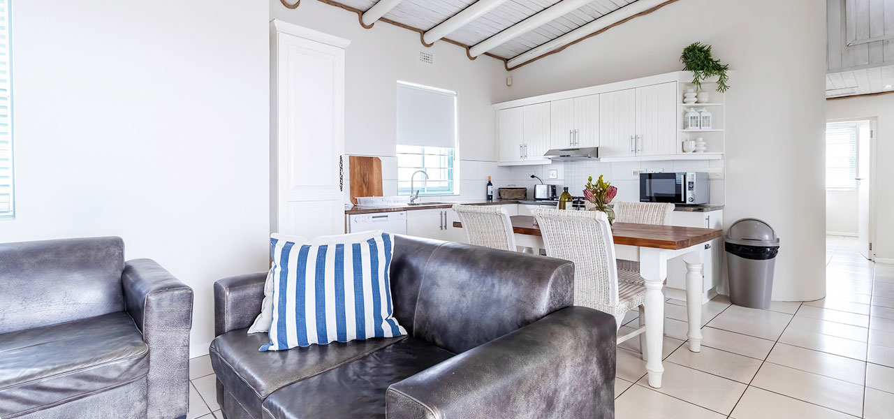 Duintjie, paternoster self-catering accommodation, 3 Bedrooms, book self catering accommodation, western cape, west coast accommodation, paternoster accommodation