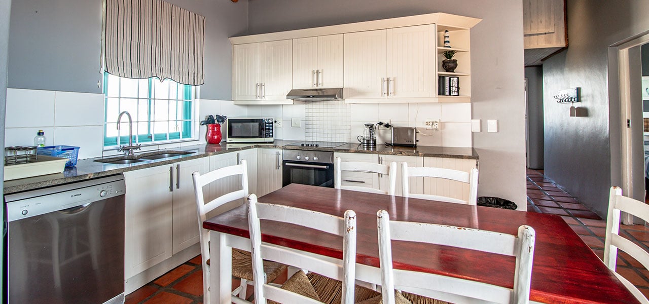 Kiewiet, paternoster self-catering accommodation, 3 Bedrooms, book self catering accommodation, western cape, west coast accommodation, paternoster accommodation